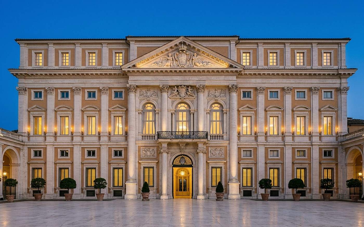 Palazzo storico restaurato con facciata monumentale, trophy asset